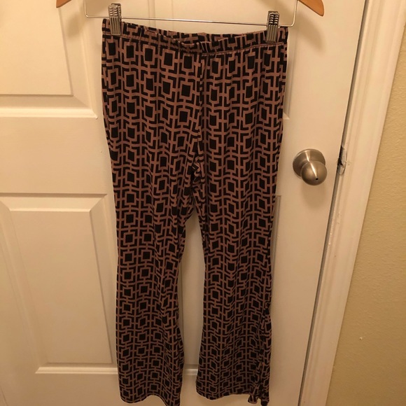 Elastic Patterned Set from Wearever - Picture 2 of 5